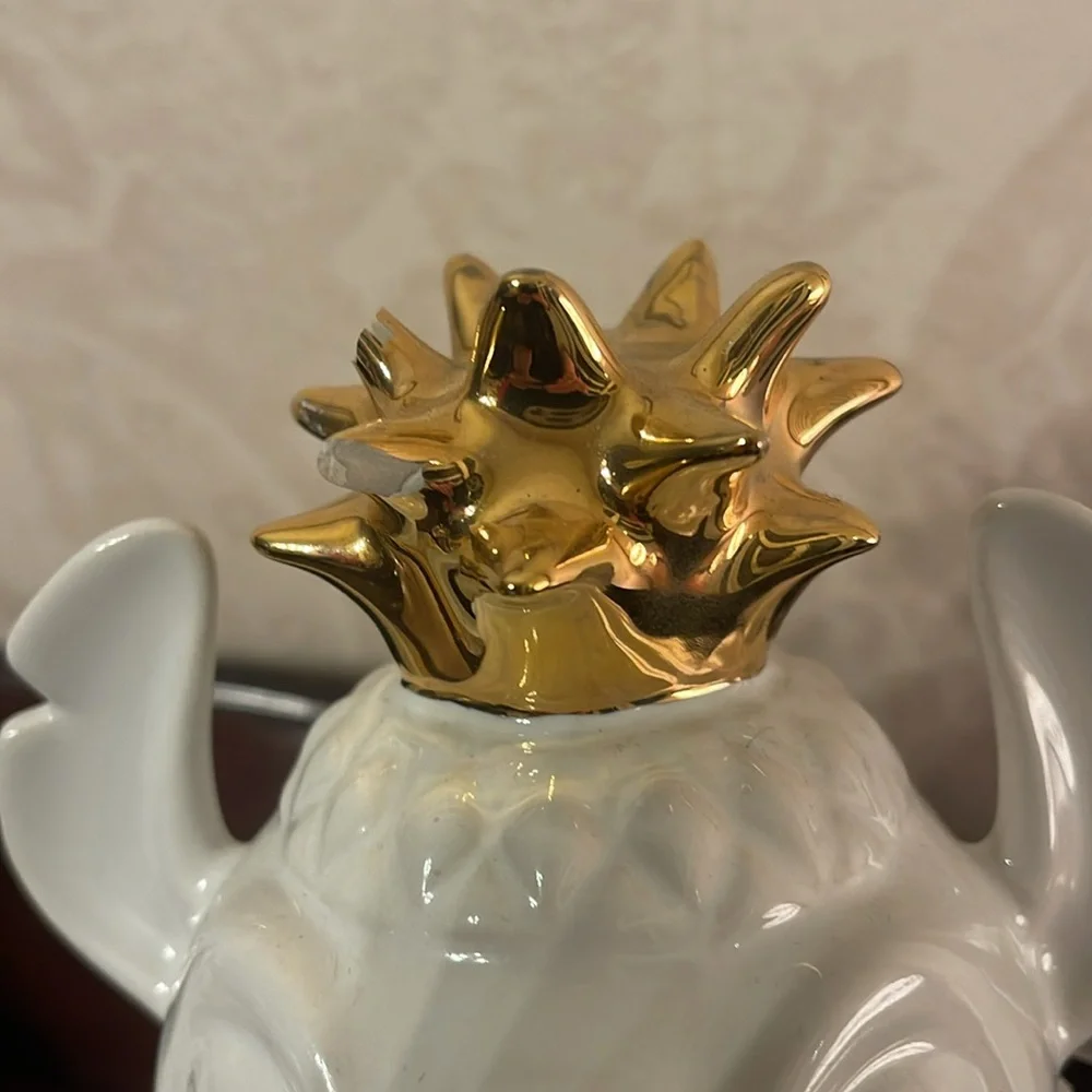 White and Gold Pineapple Ceramic Jar- stitch candle from Disneyland